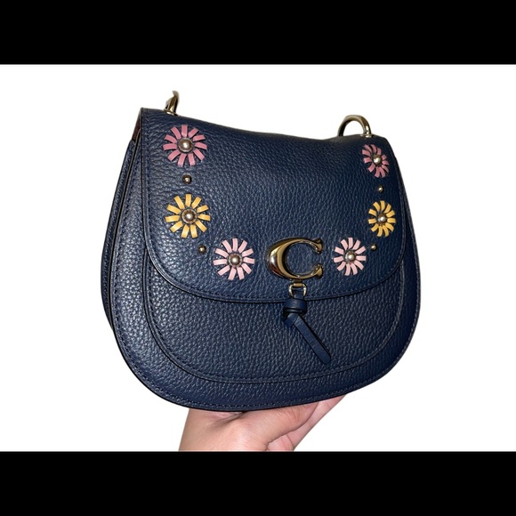 Coach Remi Saddle Bag Daisy Applique - Picture 7 of 14